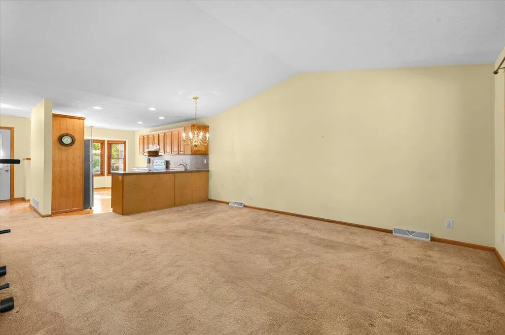 2506 Falcon Pointe Drive NW Walker City MI 49534