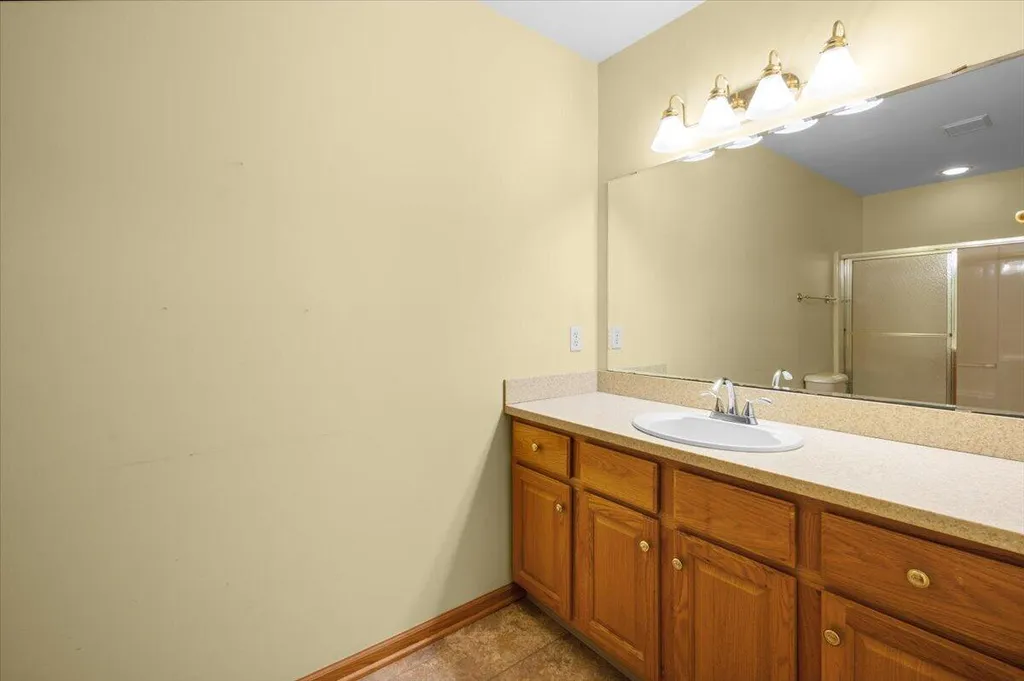 2506 Falcon Pointe Drive NW Walker City MI 49534