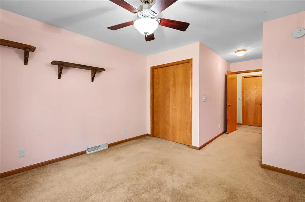 2506 Falcon Pointe Drive NW Walker City MI 49534