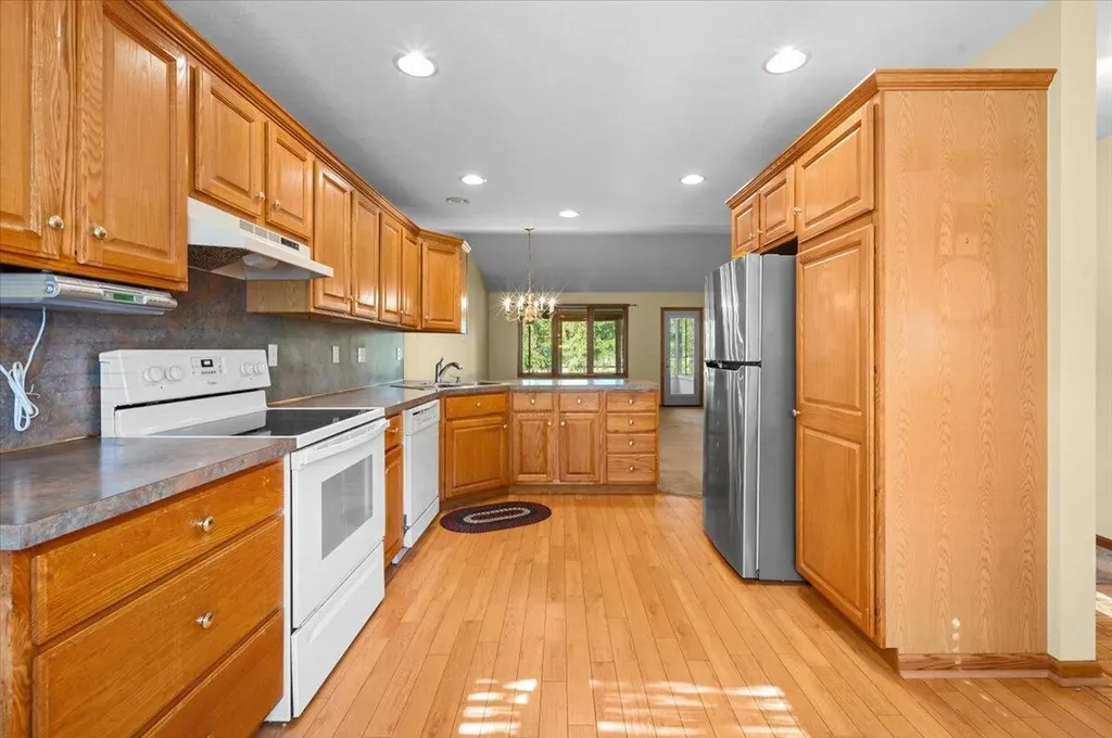 2506 Falcon Pointe Drive NW Walker City MI 49534