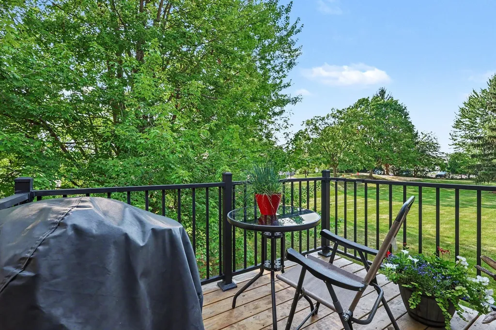 466 Barkwood Court NW Walker City MI 49534