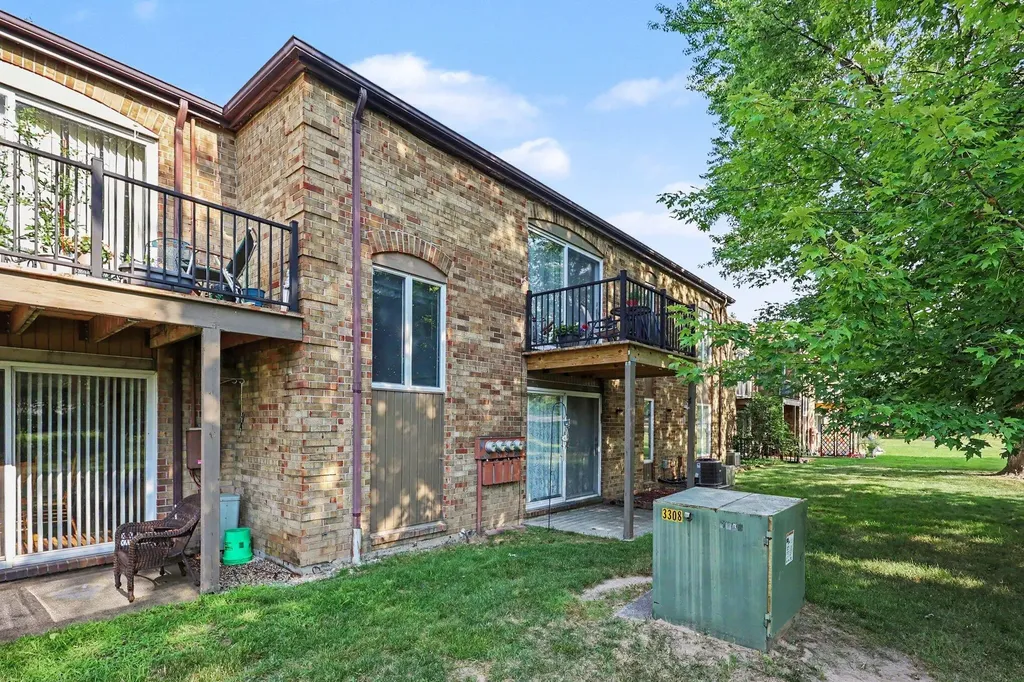 466 Barkwood Court NW Walker City MI 49534