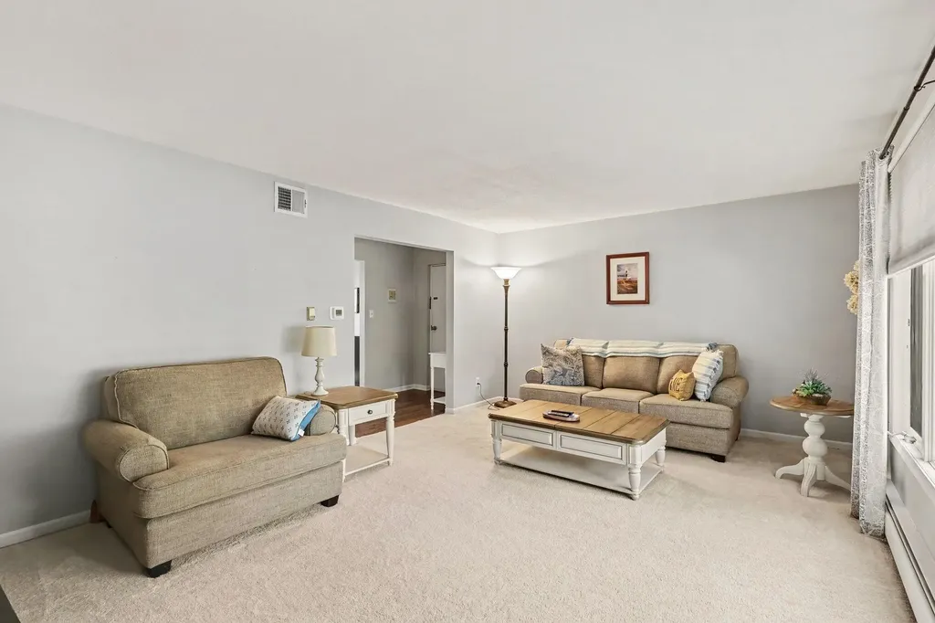 466 Barkwood Court NW Walker City MI 49534