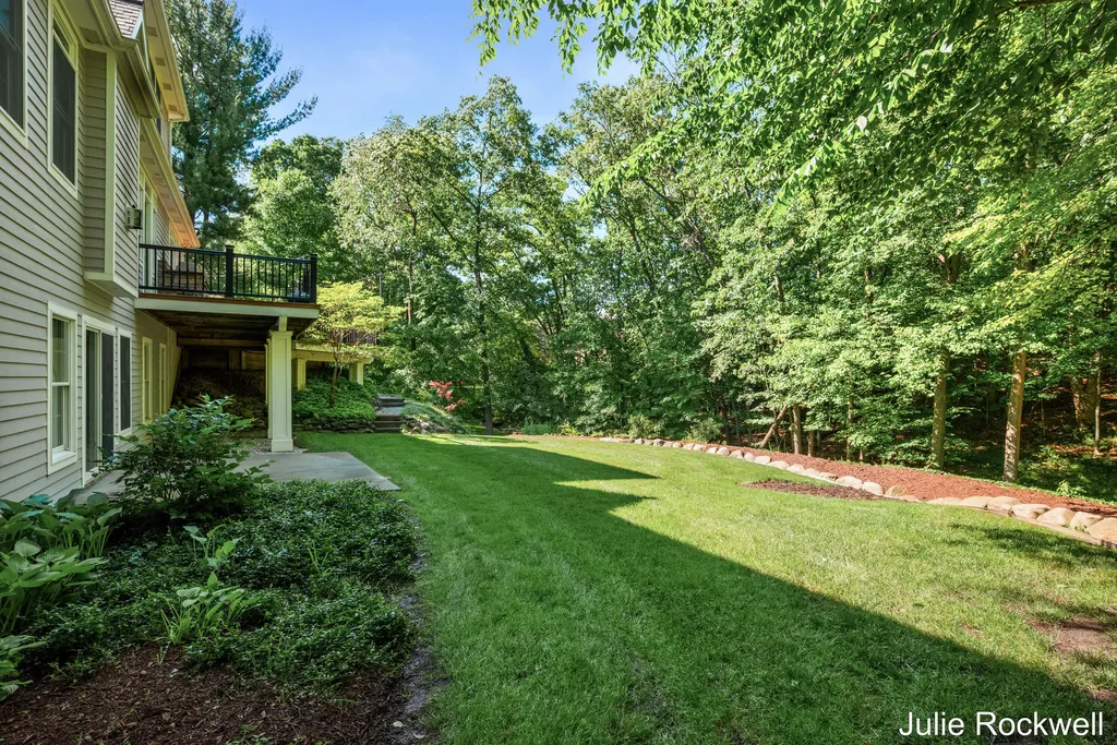 1720 Flowers Crossing Drive NE Grand Rapids Charter Township MI 49525