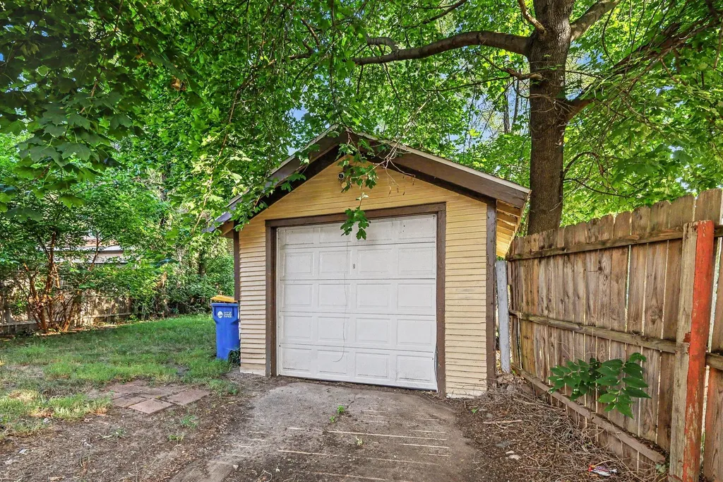 1059 M.l.k. Jr Street SE Grand Rapids City MI 49507