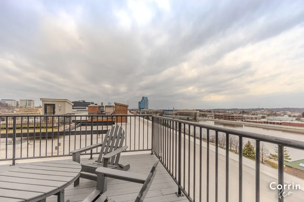 940 Monroe Avenue NW Grand Rapids City MI 49503