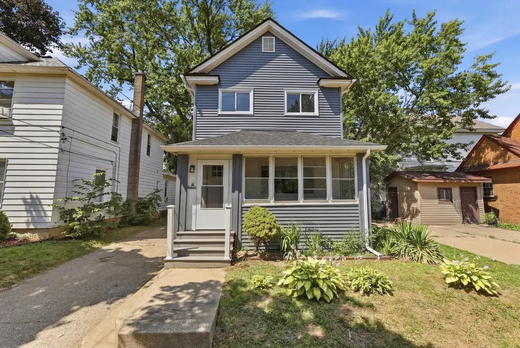 155 Palmer Street NE Grand Rapids City MI 49505