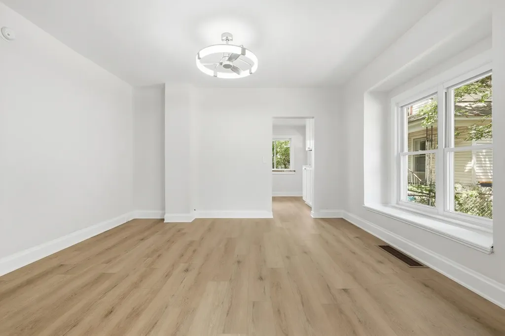 155 Palmer Street NE Grand Rapids City MI 49505
