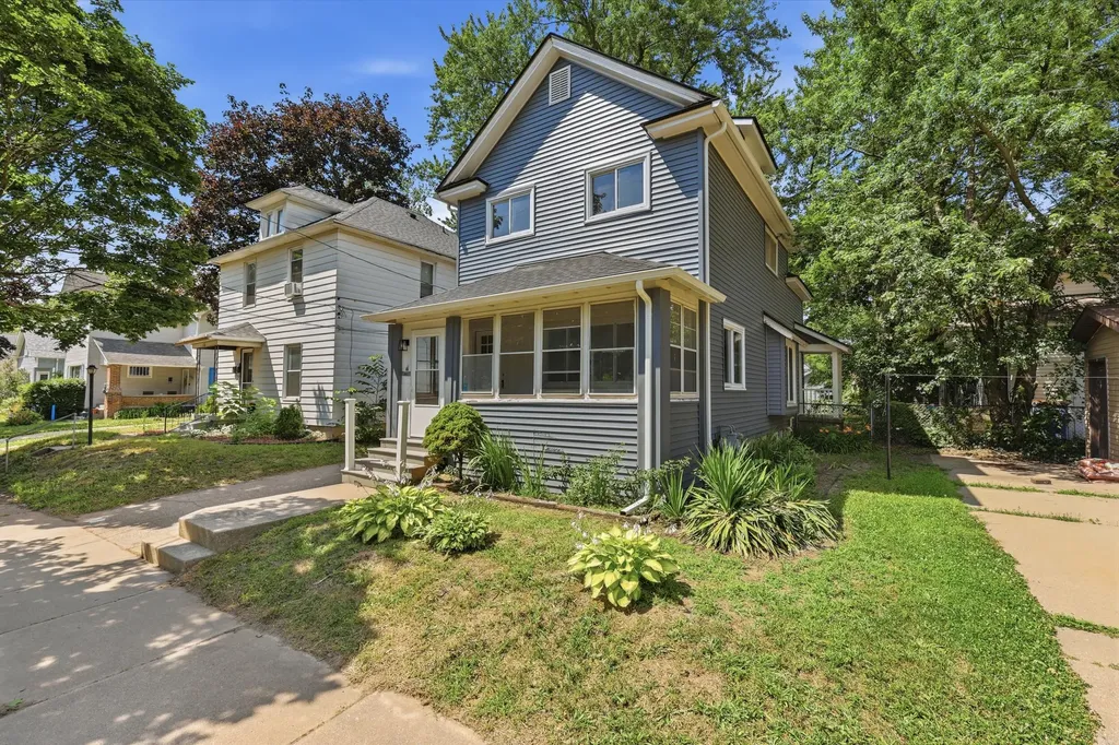 155 Palmer Street NE Grand Rapids City MI 49505