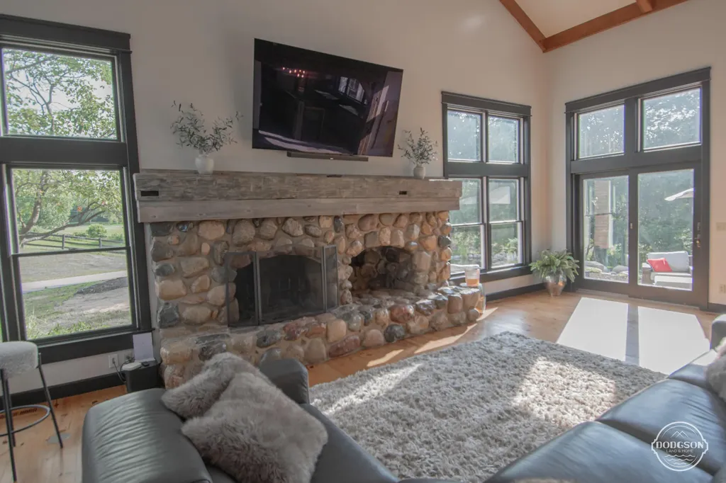 2714 Snow Avenue SE Lowell Charter Township MI 49331