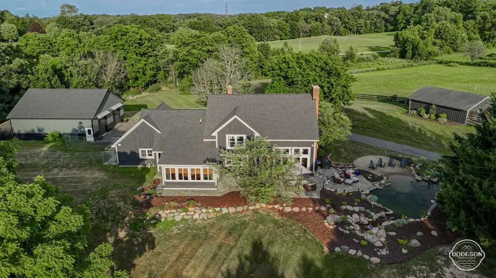 2714 Snow Avenue SE Lowell Charter Township MI 49331