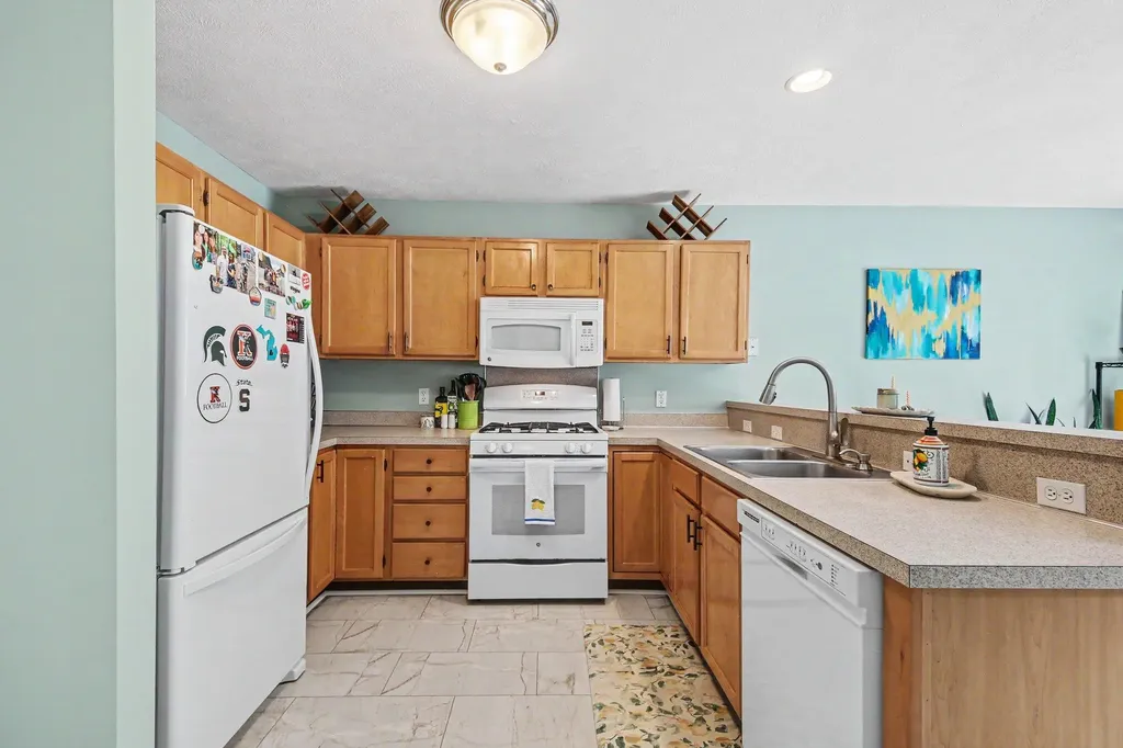 3962 Old Elm Drive SE Kentwood City MI 49512