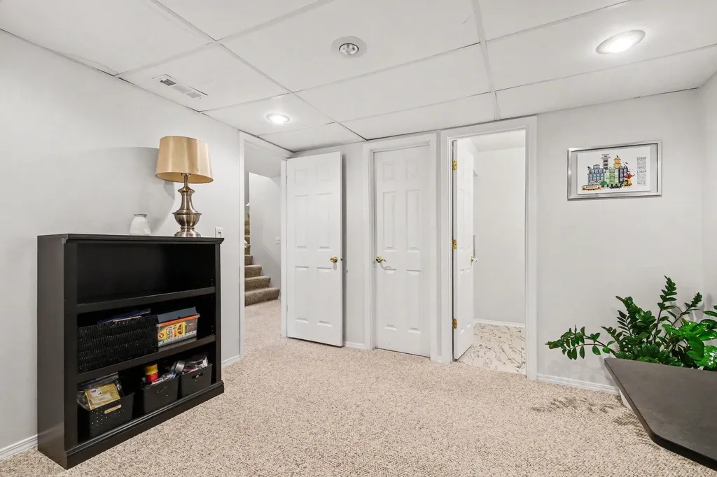 3962 Old Elm Drive SE Kentwood City MI 49512
