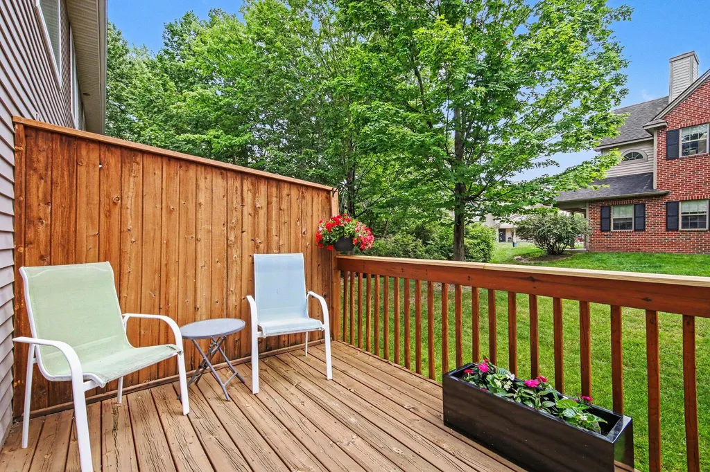 3962 Old Elm Drive SE Kentwood City MI 49512
