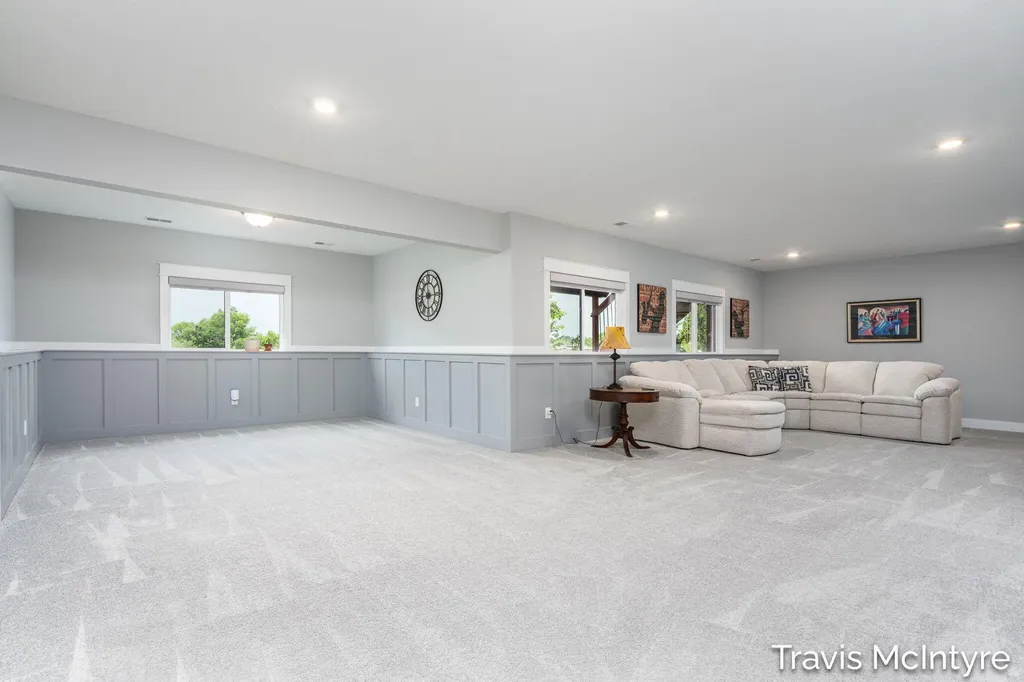 9063 Sterling Hills Drive NE Courtland Township MI 49341