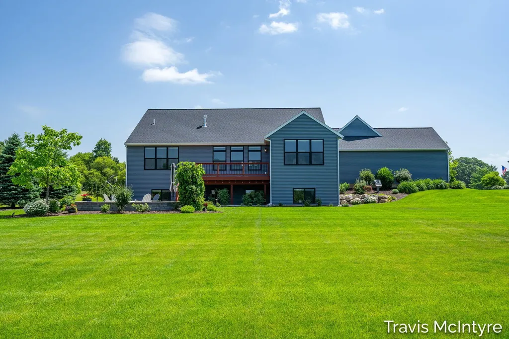 9063 Sterling Hills Drive NE Courtland Township MI 49341