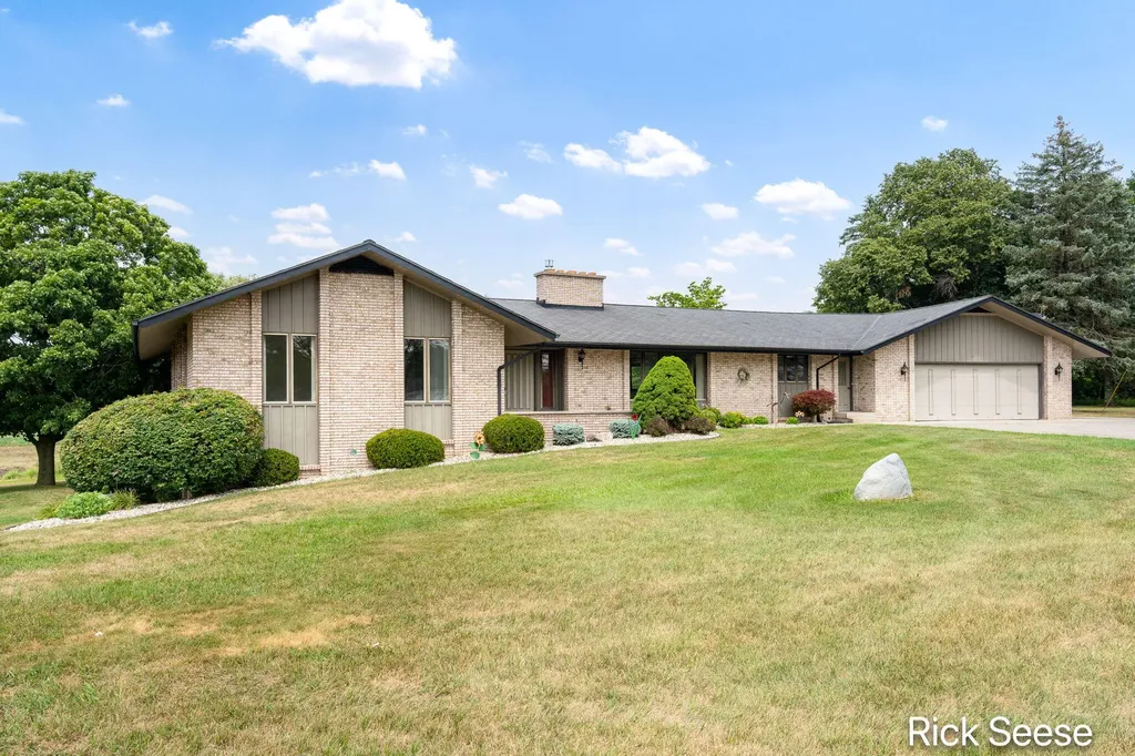 7290 Wingeier Avenue SE Bowne Township MI 49302