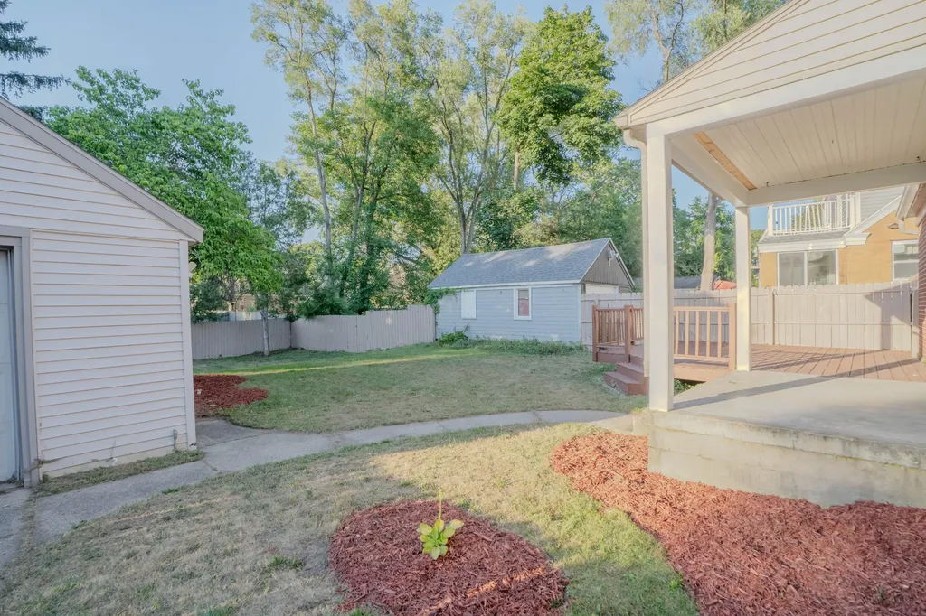 1503 Ardmore Street SE Grand Rapids City MI 49507