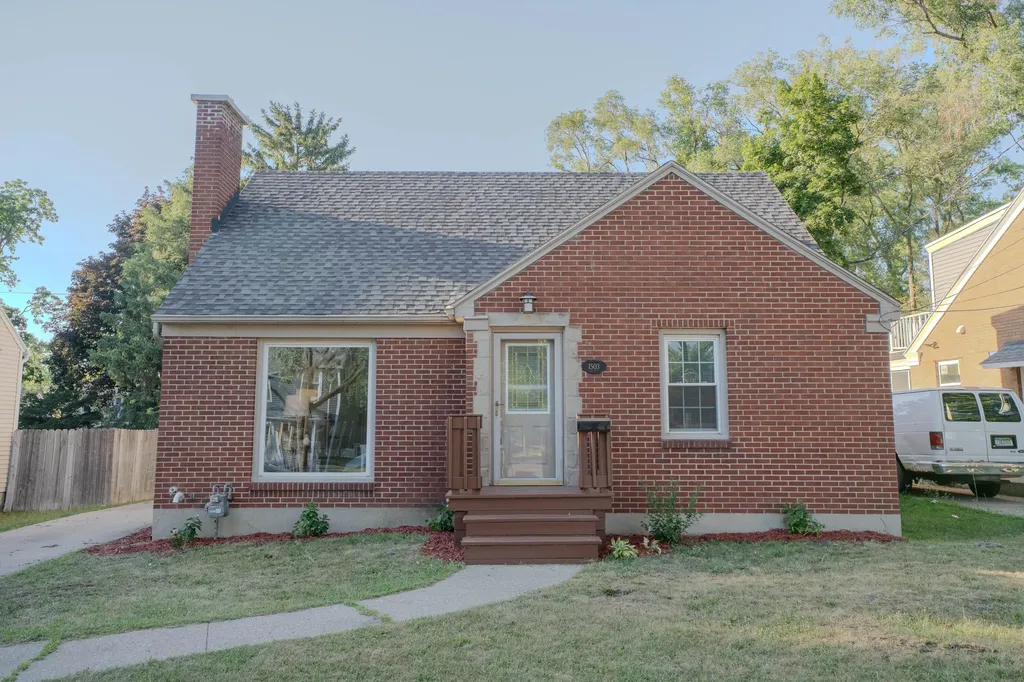 1503 Ardmore Street SE Grand Rapids City MI 49507