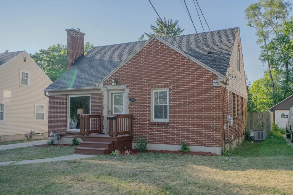 1503 Ardmore Street SE Grand Rapids City MI 49507