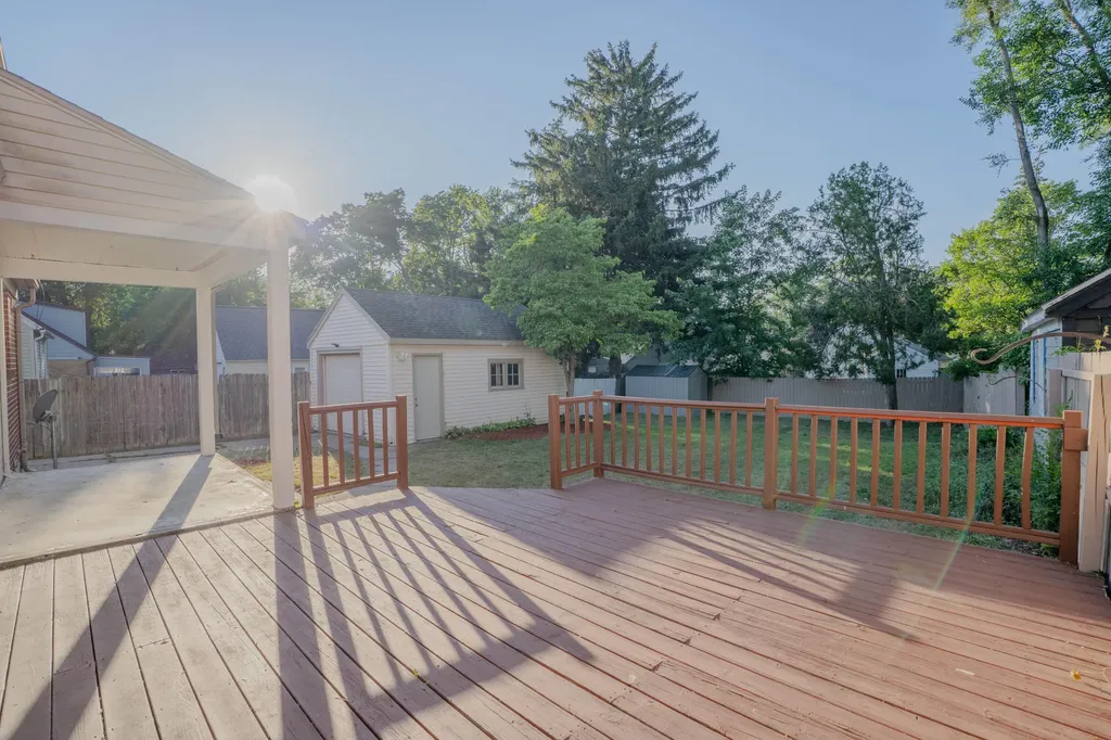 1503 Ardmore Street SE Grand Rapids City MI 49507