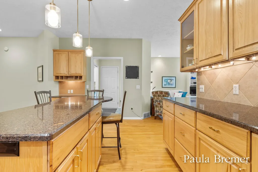 5429 Grand Valley Court NE Ada Township MI 49301