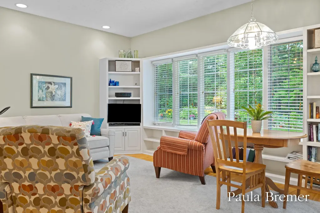 5429 Grand Valley Court NE Ada Township MI 49301