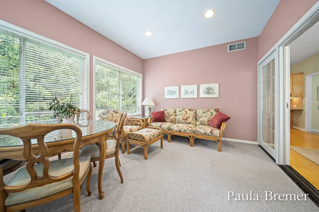 5429 Grand Valley Court NE Ada Township MI 49301