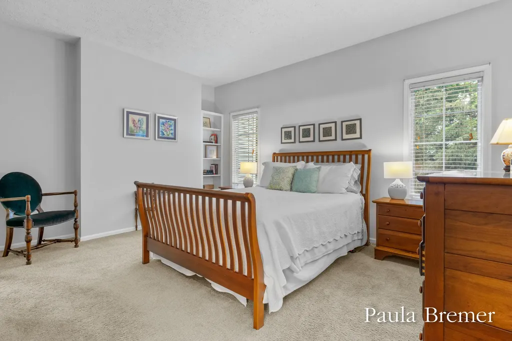 5429 Grand Valley Court NE Ada Township MI 49301
