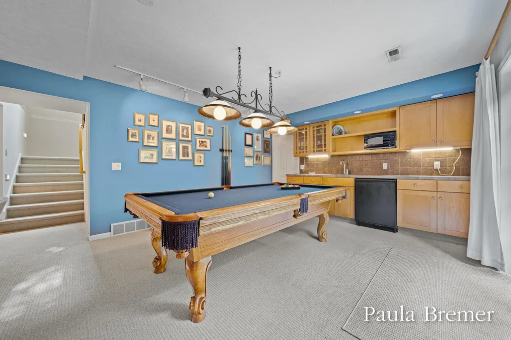 5429 Grand Valley Court NE Ada Township MI 49301