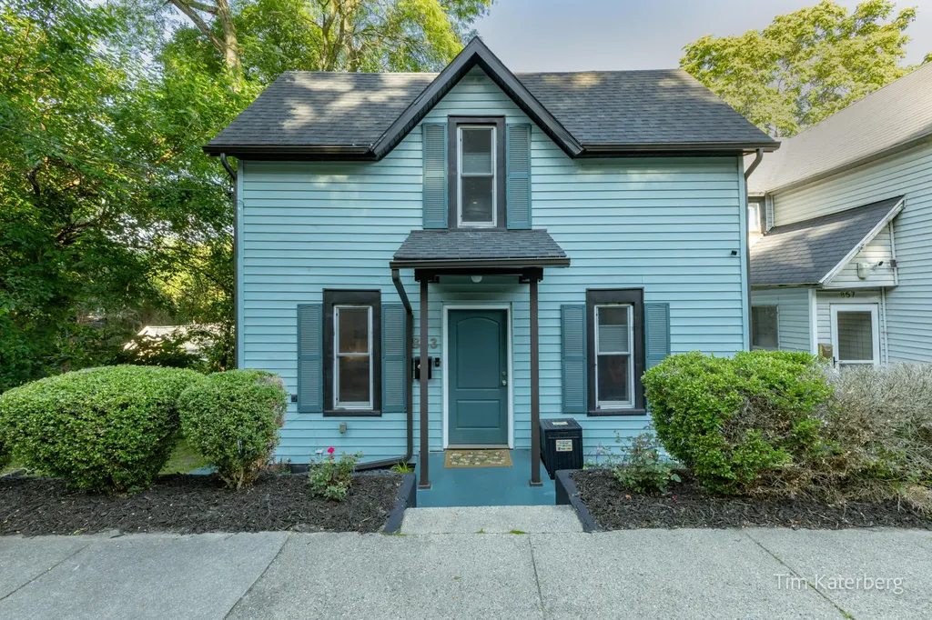 853 Prospect Avenue NE Grand Rapids City MI 49503