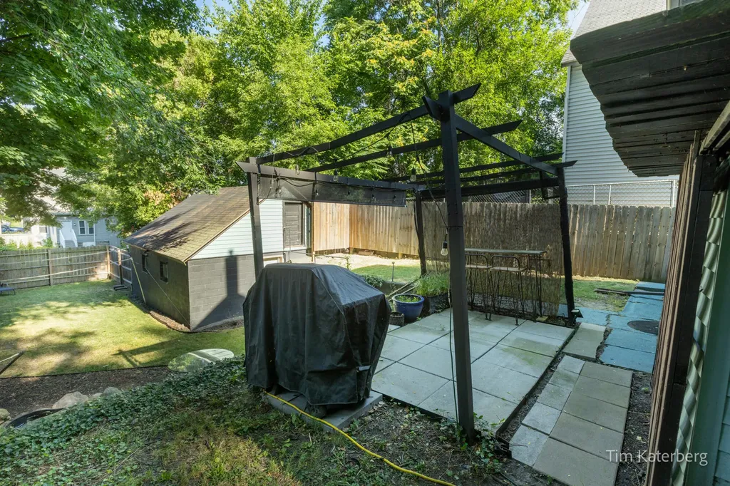 853 Prospect Avenue NE Grand Rapids City MI 49503