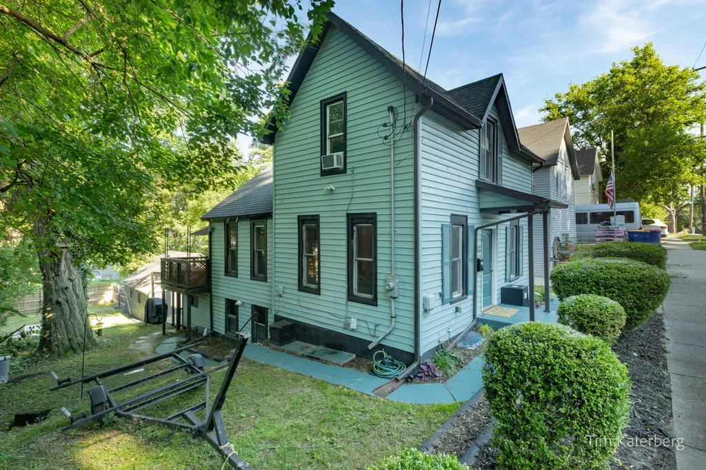 853 Prospect Avenue NE Grand Rapids City MI 49503