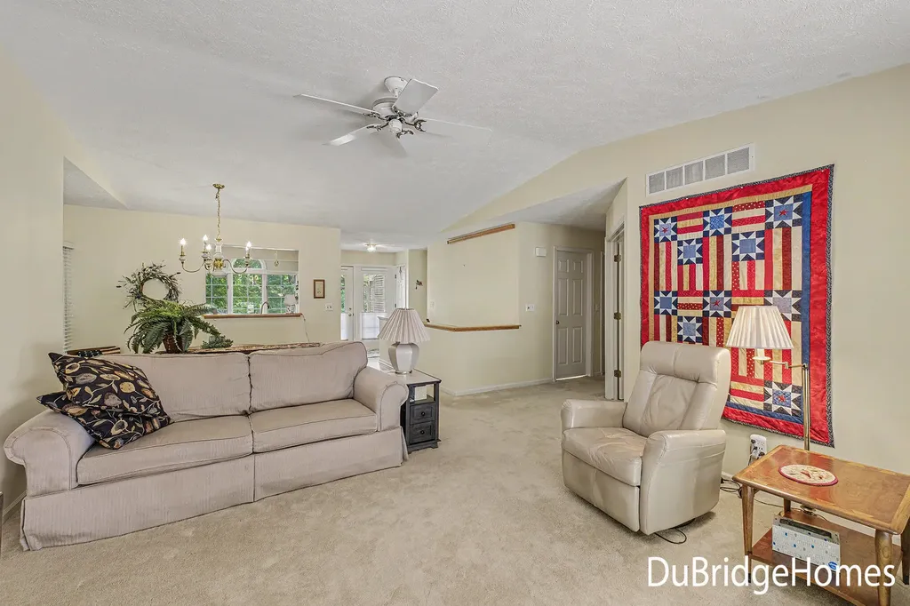 4256 Valley Hollow Drive NE Plainfield Charter Township MI 49525