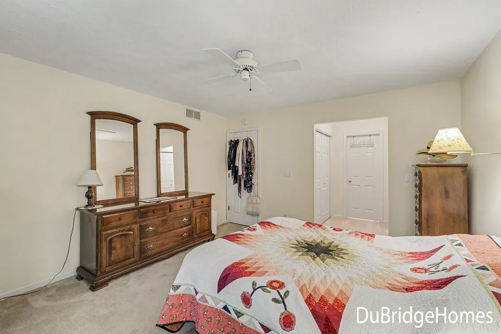 4256 Valley Hollow Drive NE Plainfield Charter Township MI 49525