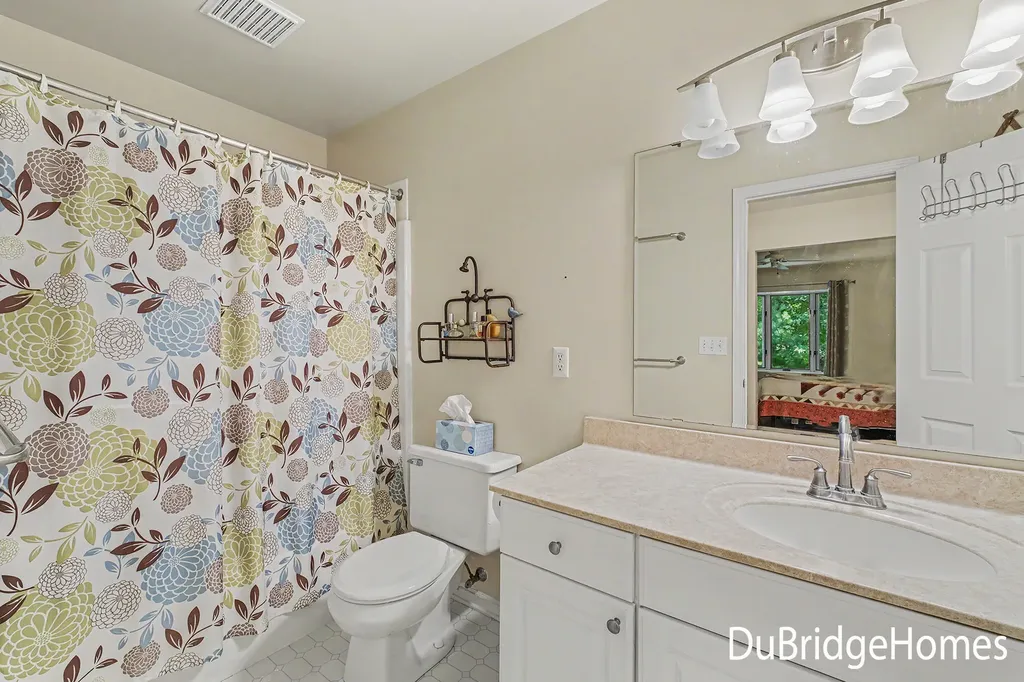 4256 Valley Hollow Drive NE Plainfield Charter Township MI 49525