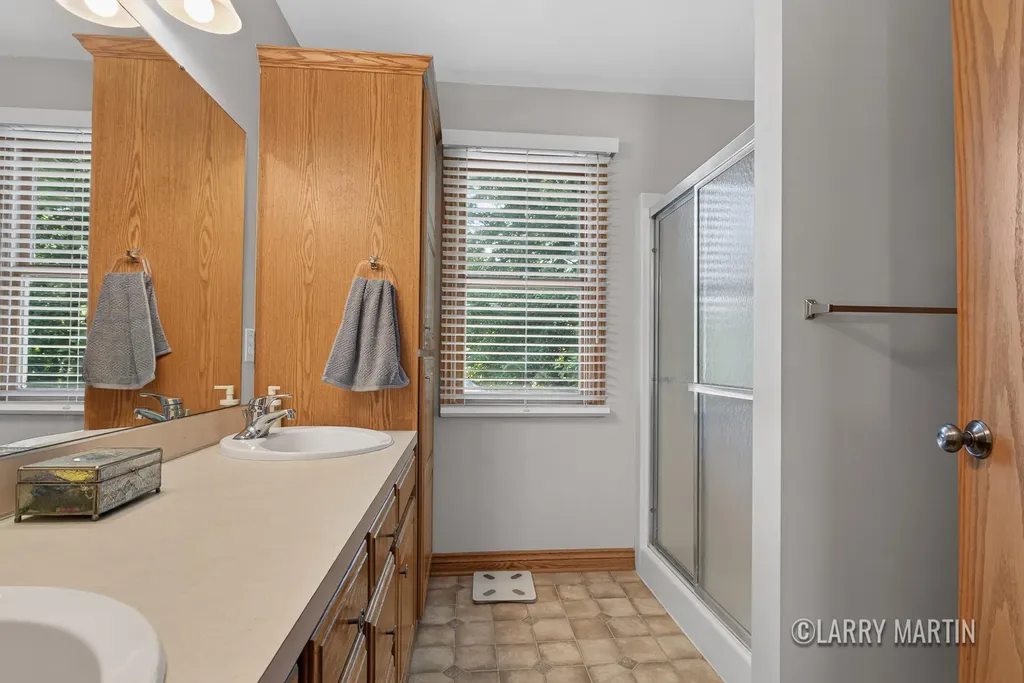 4256 Del Mar Drive SW Wyoming City MI 49418