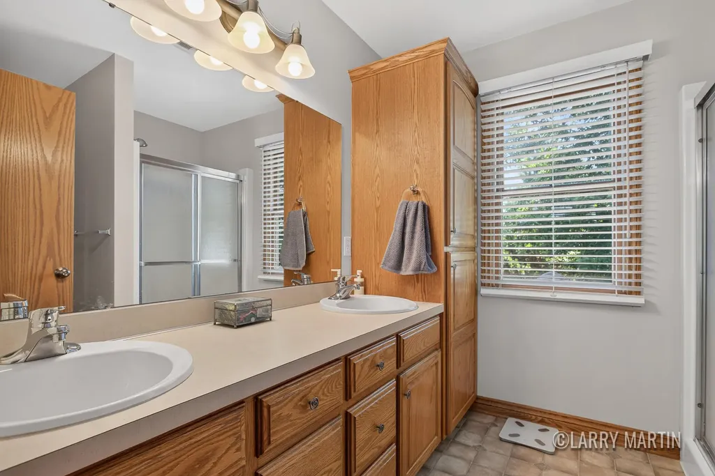 4256 Del Mar Drive SW Wyoming City MI 49418