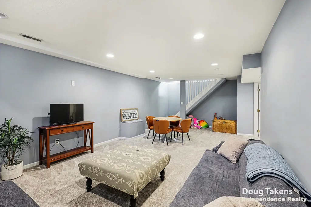 1755 Secretariat Drive SE Kentwood City MI 49546
