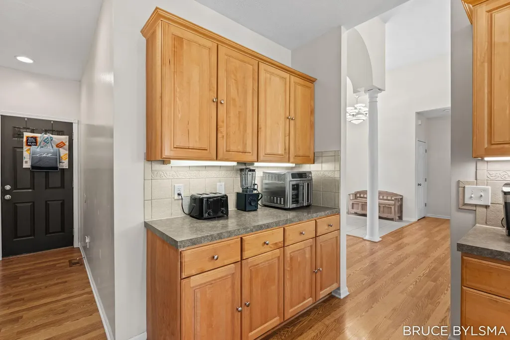 6100 Sunningdale Drive Georgetown Charter Township MI 49426