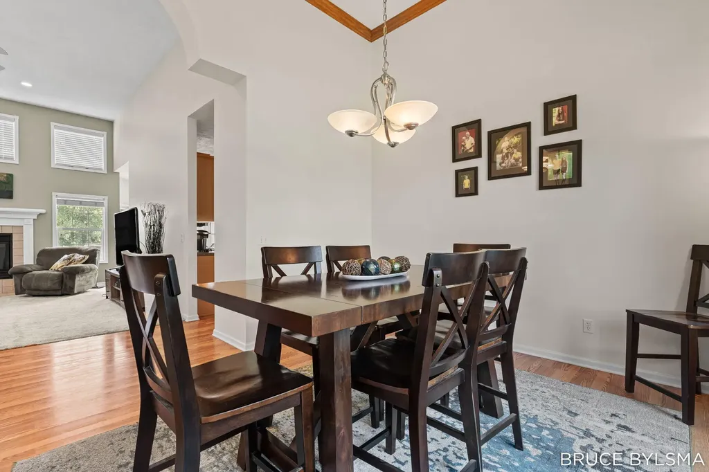 6100 Sunningdale Drive Georgetown Charter Township MI 49426