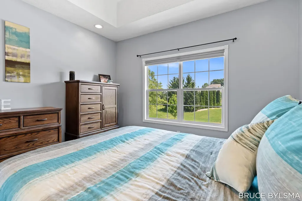 6100 Sunningdale Drive Georgetown Charter Township MI 49426