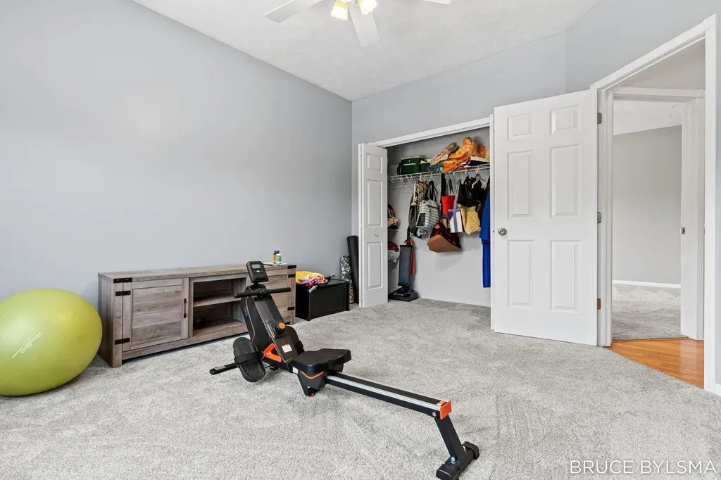 6100 Sunningdale Drive Georgetown Charter Township MI 49426