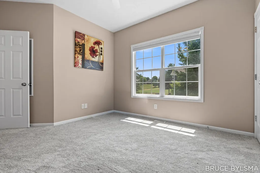 6100 Sunningdale Drive Georgetown Charter Township MI 49426