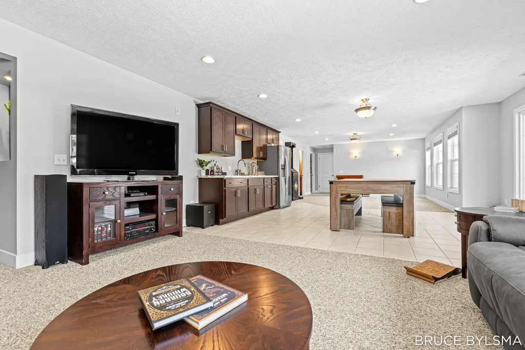 6100 Sunningdale Drive Georgetown Charter Township MI 49426