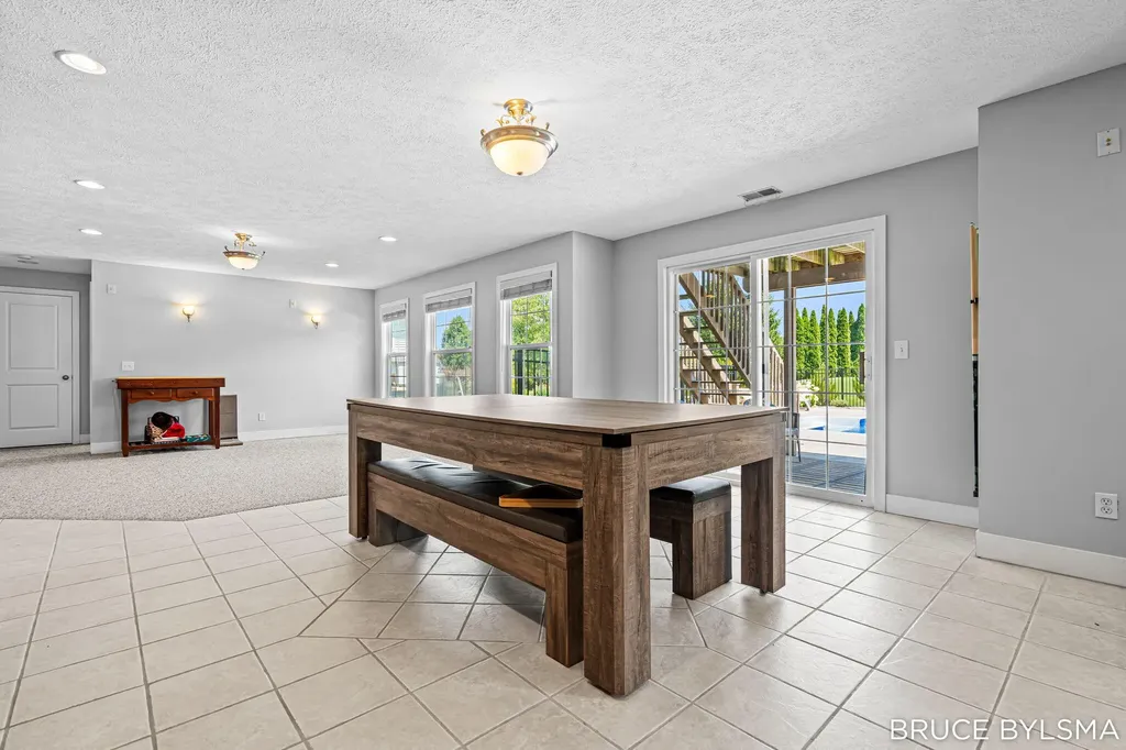 6100 Sunningdale Drive Georgetown Charter Township MI 49426