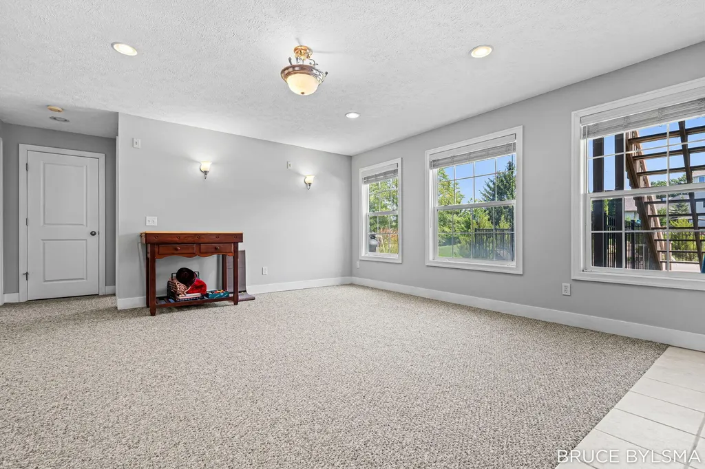 6100 Sunningdale Drive Georgetown Charter Township MI 49426