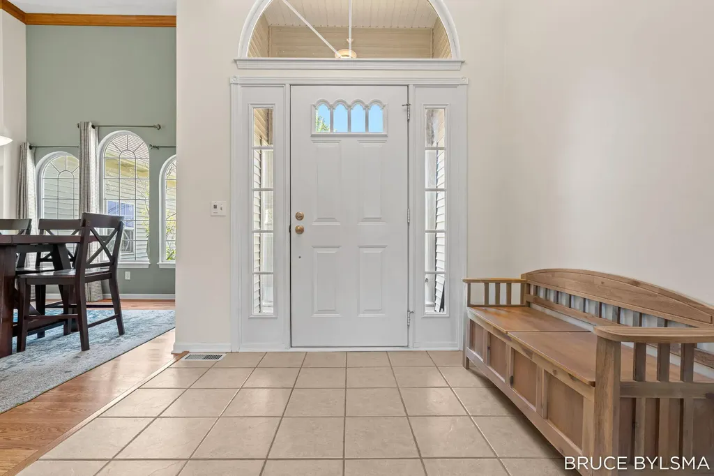 6100 Sunningdale Drive Georgetown Charter Township MI 49426