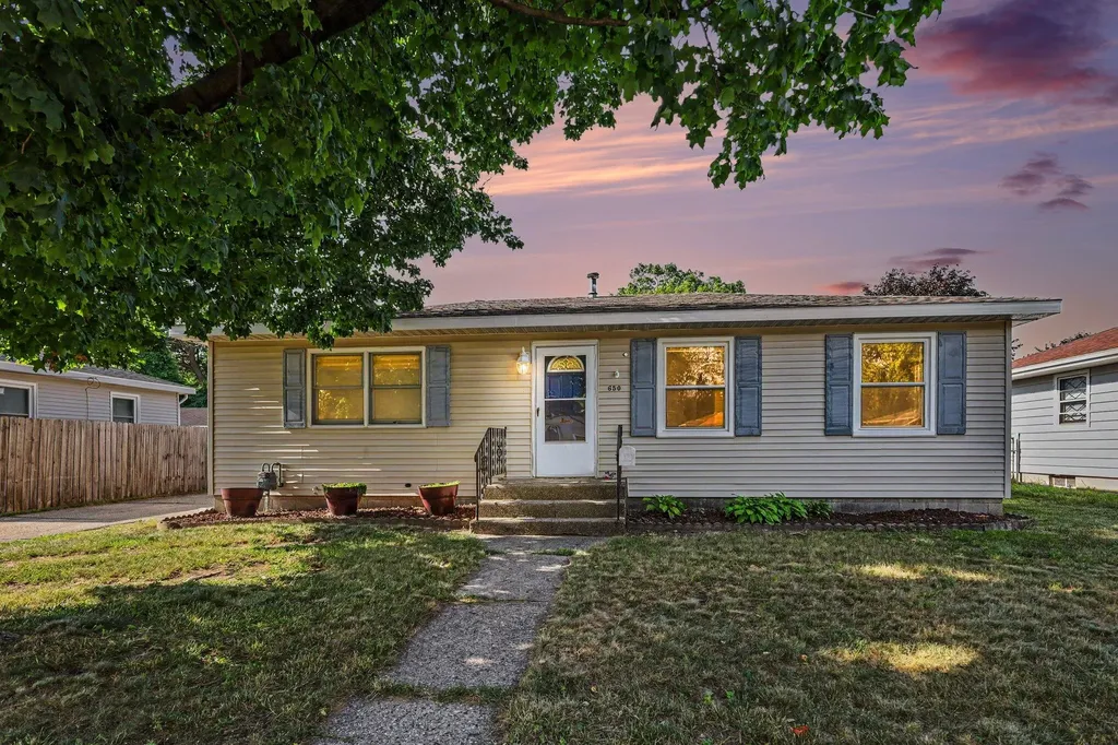 650 Oakcrest Street SW Wyoming City MI 49509