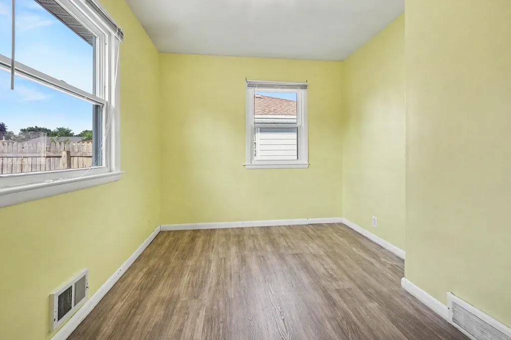 650 Oakcrest Street SW Wyoming City MI 49509